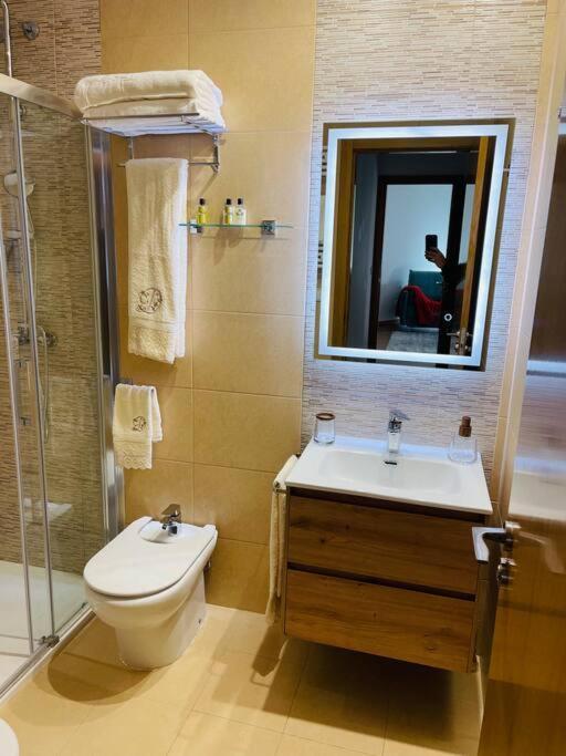 Apartamento Centrico Y De Diseno Con Parking Vigo Zewnętrze zdjęcie