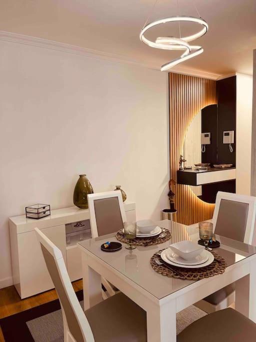 Apartamento Centrico Y De Diseno Con Parking Vigo Zewnętrze zdjęcie